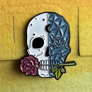 Night & Day Skull Pin